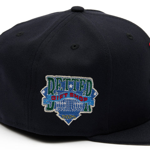 Better™Gift Shop/Earl Sweatshirt - "Live Laugh Love" 5950 Navy/S Africa New Era Fitted