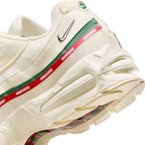 Nike Air Max 95 x UNDEFEATED Sail/Metallic Silver-Gorge Green