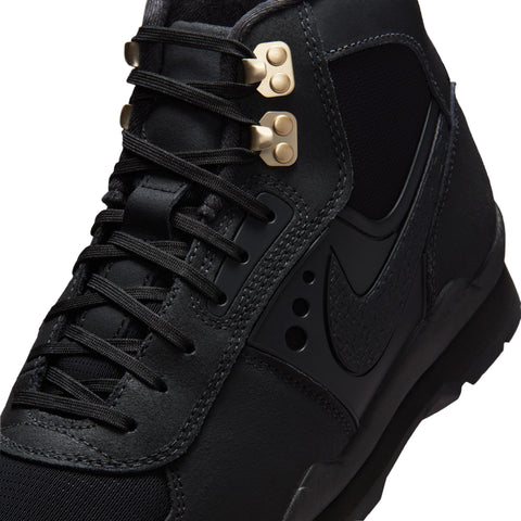 Nike Air Baltoro SP - Black/Black-Metallic Gold-White