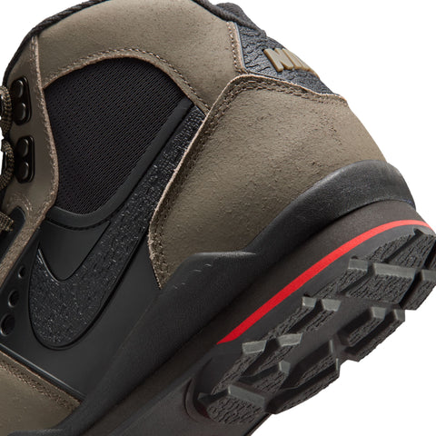 Nike - Baltoro "OLIVE KHAKI/BLACK-UNIVERSITY RED"